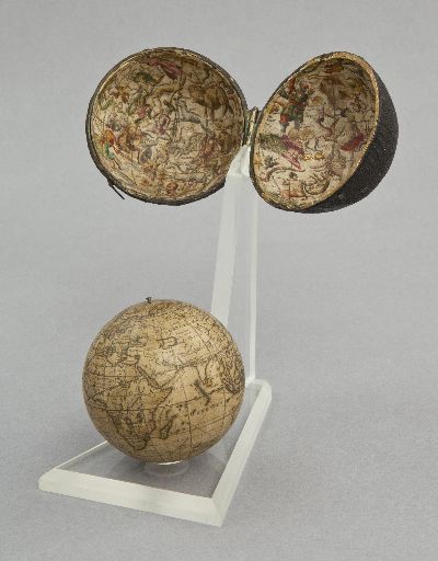 globus miniaturowy Johannes Deur, Amsterdam, pocz. XVIII w. 